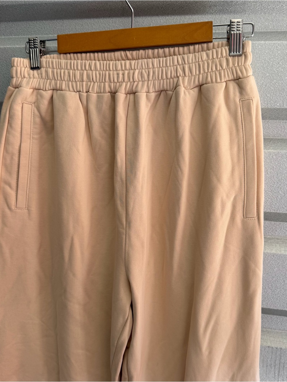 Naked Wardrobe relaxed-fit fleece jogger sweatpants - Picture 4 of 8